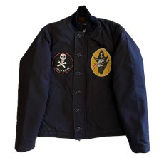 画像1: FREEWHEELERS & CO. ["KNUCKLE BONES" on "AAF 90thBG 400thBSQ" CIVILIAN DECK JACKET #2531004 DARK NAVY size.38,40,42,44] (1)