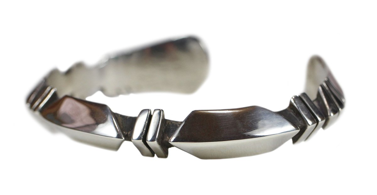 画像6: Navajo #2519 Jasper Nelson "Cut Out Triangle Bangle" (6)