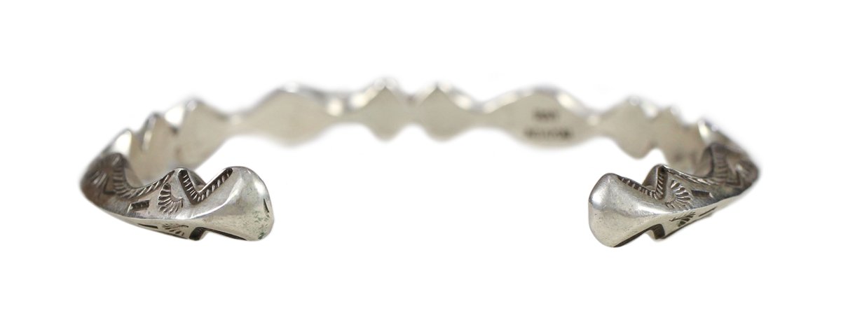 画像4: Navajo #2603 RAY ADAKAI "Triangle Bangle" (4)