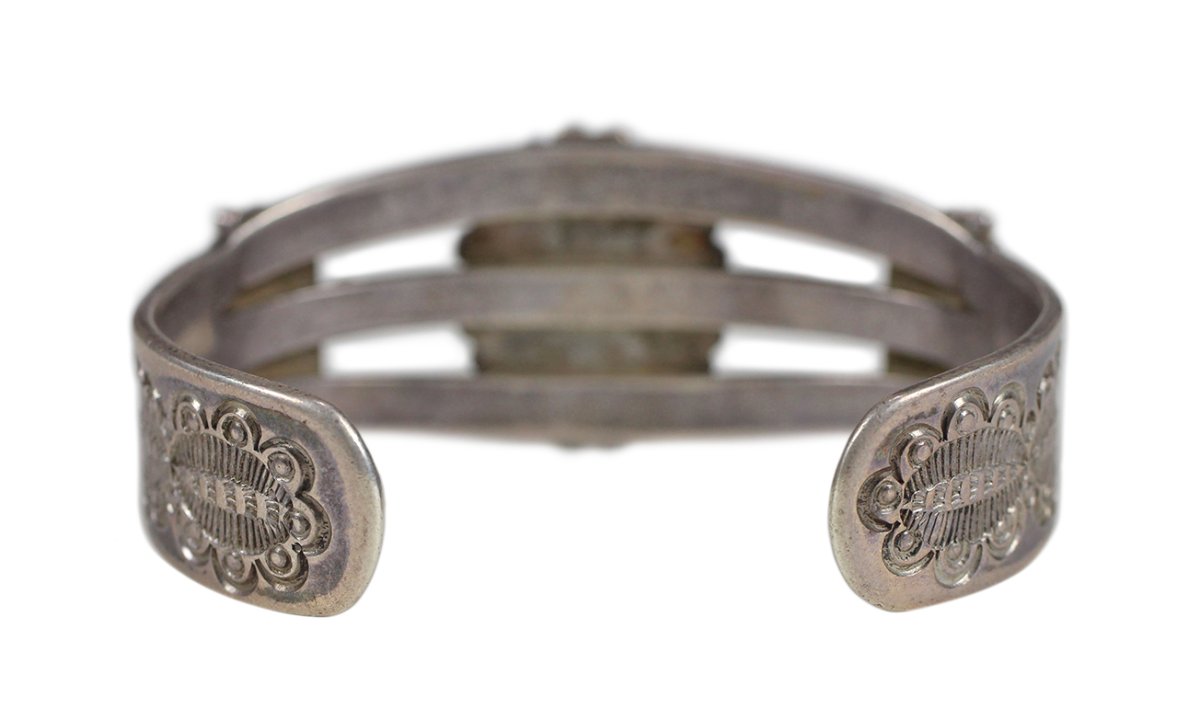 画像4: Navajo #2601 Glen Adakai 1940s "Fred Harvy Style Turquoise Bangle (Fox Turquoise)"  (4)