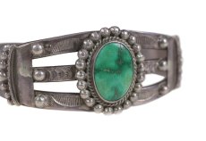 画像7: Navajo #2601 Glen Adakai 1940s "Fred Harvy Style Turquoise Bangle (Fox Turquoise)"  (7)